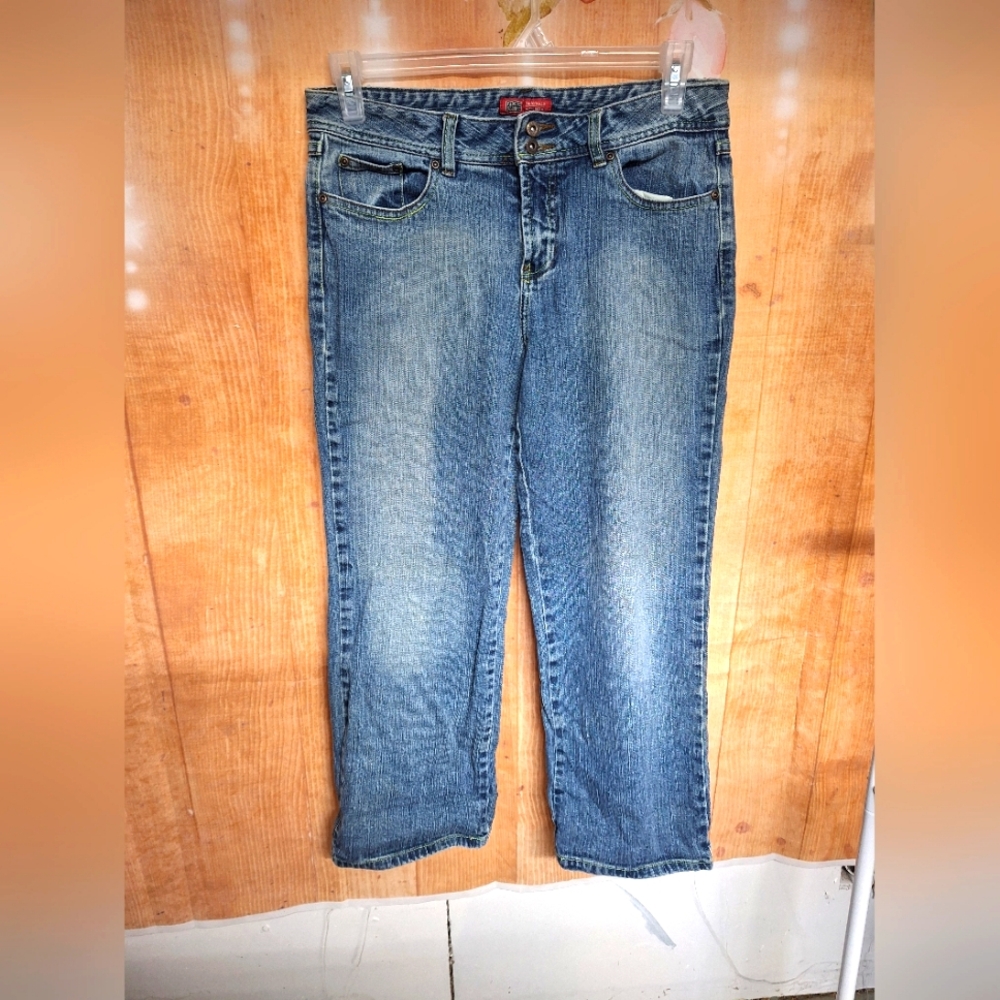 Faded Glory Cropped Jeans Size 8